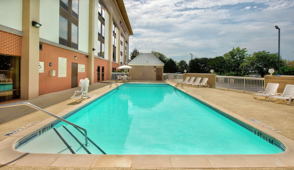 Hampton Inn Gaffney - photo 29
