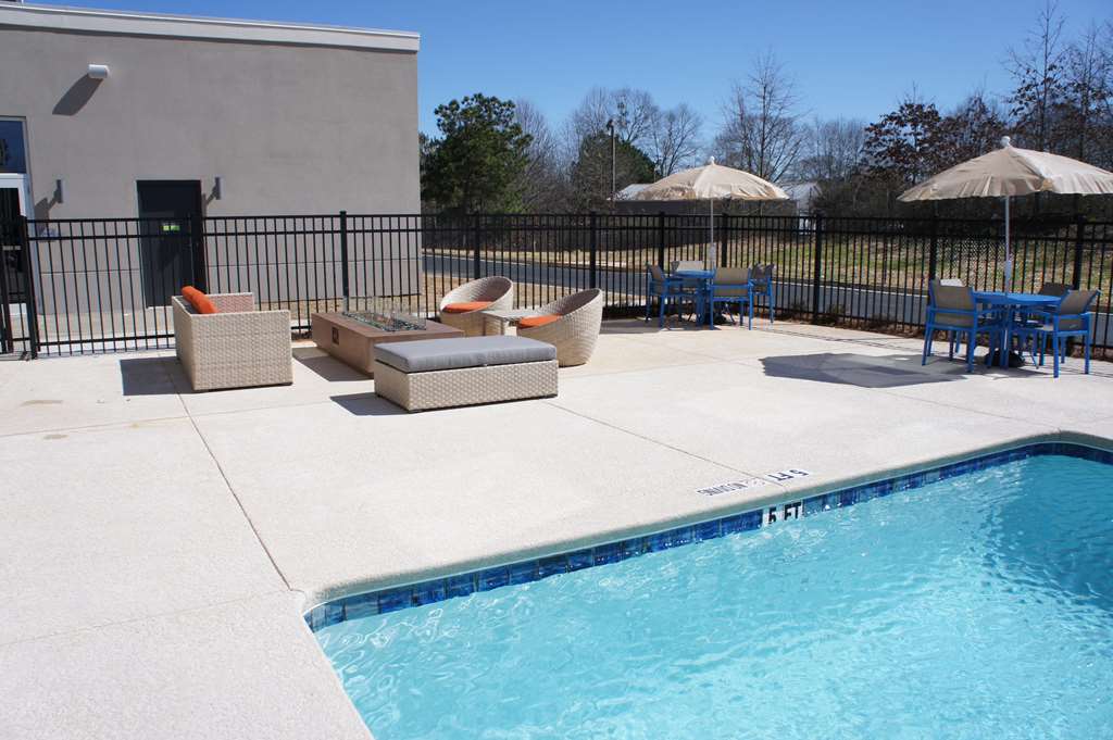 La Quinta Inn & Suites by Wyndham Braselton - photo 14
