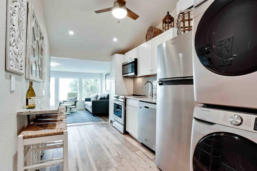 Waterfront Studio with Pool on Manasota Key - photo 7