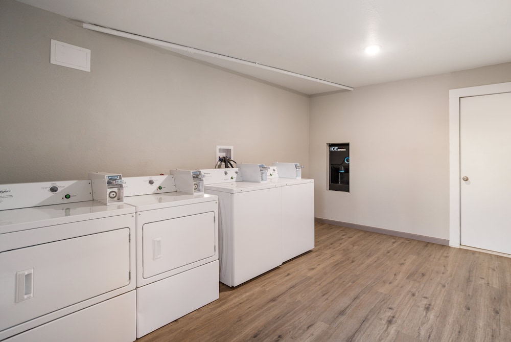 Baymont by Wyndham Socorro - photo 17