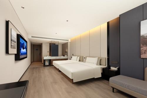 Atour Hotel Shaoxing Xinchang Haichuang Building Xinbei Road in Shaoxing, People's Republic of China