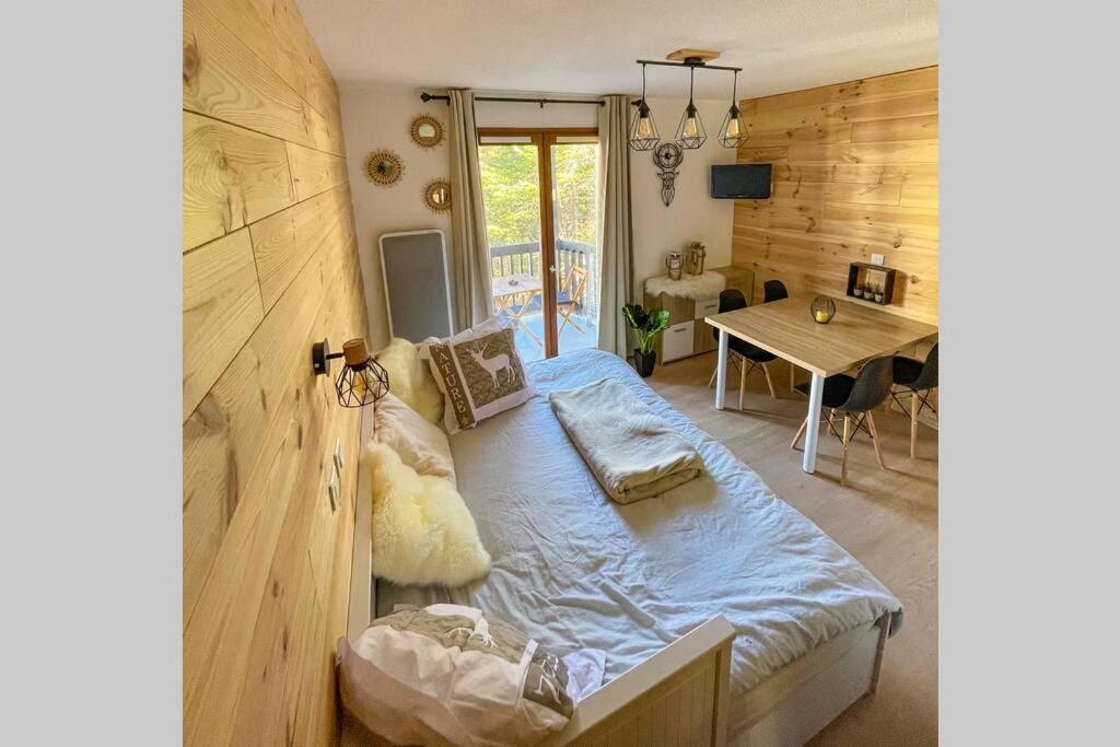 Chalereux Studio a la Montagne — hotel in Saint-Etienne-De-Tinee