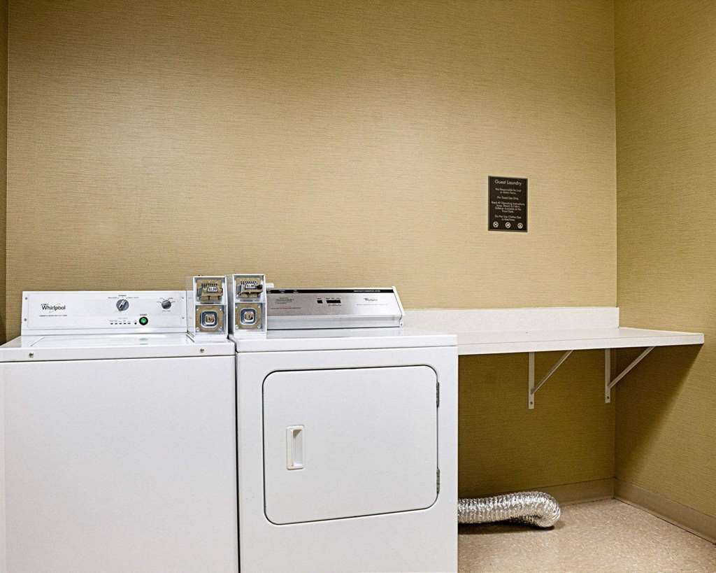 Comfort Suites Minot South - photo 45