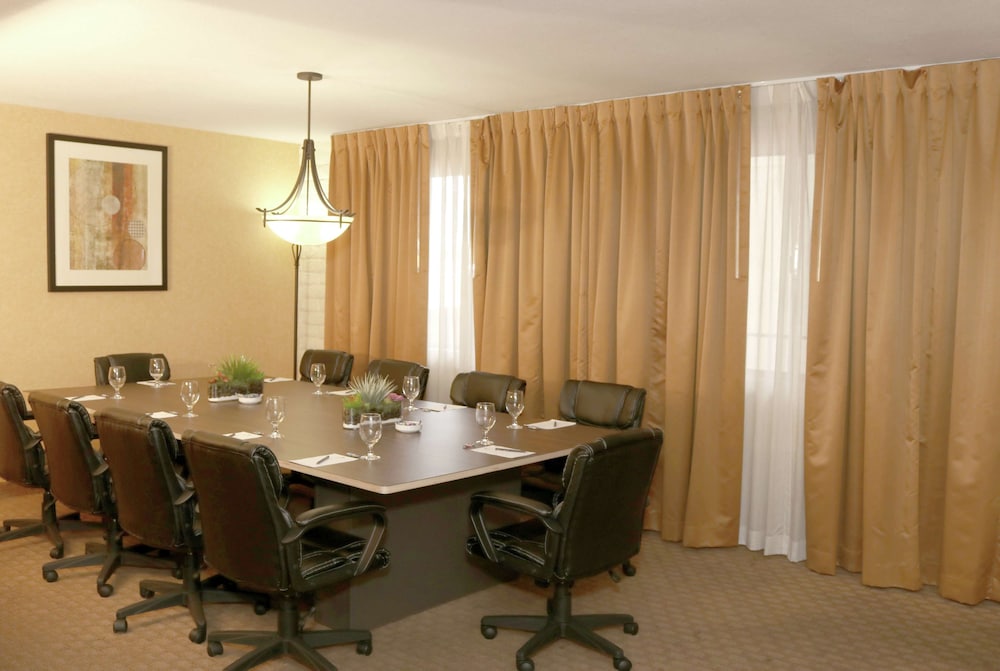 Motel6 Phoenix AZ Sky Harbor - photo 31