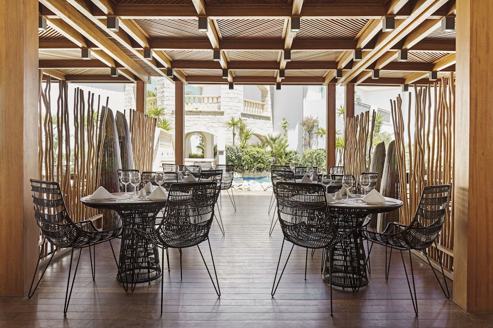 מזון ומשקאות