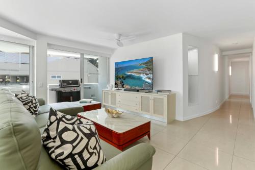 The Cove Noosa Apartment 9 — 4-Star Luxury Hotel in Noosa Heads, Australia