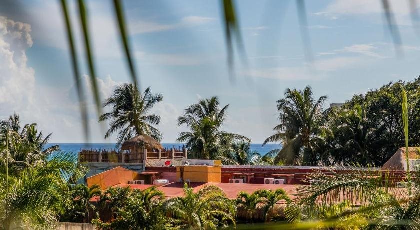 Hotel Eclipse - carbon neutral hotel in Playa Del Carmen