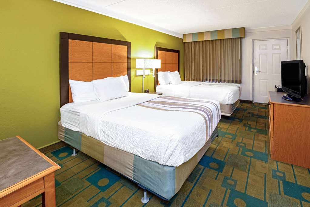 La Quinta Inn by Wyndham Amarillo Mid City - photo 6