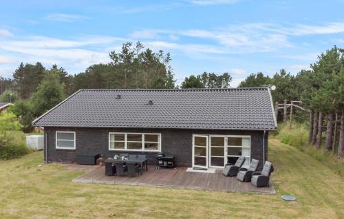 3 Bedroom Amazing Home In Rødby — 4-Star Luxury Hotel in Rodby, Denmark