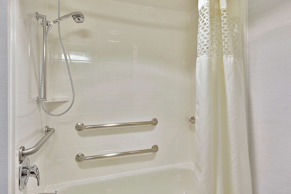 Hampton Inn Alexandria Old Town King St. Metro - photo 24