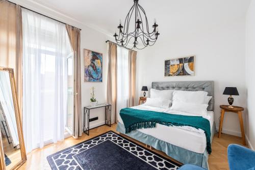 Luxury apartment with a balcony and a terrace — 4-Star Luxury Hotel in Prague, Czech Republic