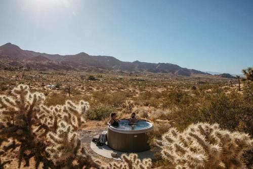 Shelter 2 l A Classic At Joshua Tree Park Entrance — 4-Star Luxury Hotel in Joshua Tree, United States