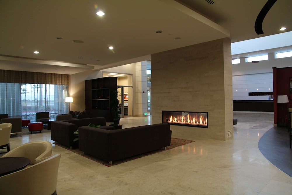 Embassy Suites Ontario Airport - photo 7