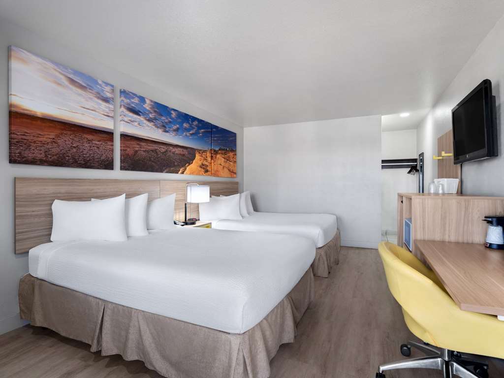 Days Inn by Wyndham Las Vegas Airport Near the Strip - photo 5