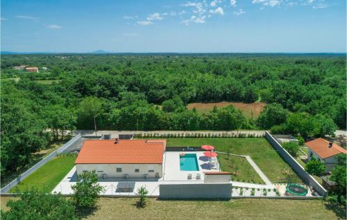 Amazing Home In Vodnjan With Wifi — 4-Star Luxury Hotel in Vodnjan, Croatia