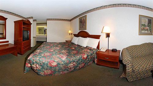 America's Best Inn Siler City - photo 3