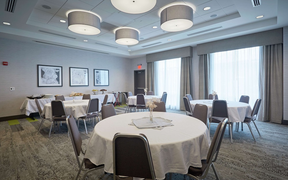 Hilton Garden Inn Corning Downtown - photo 28