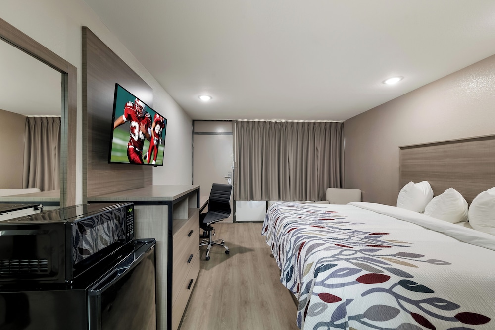 Red Roof Inn & Conference Center McKinney - photo 11