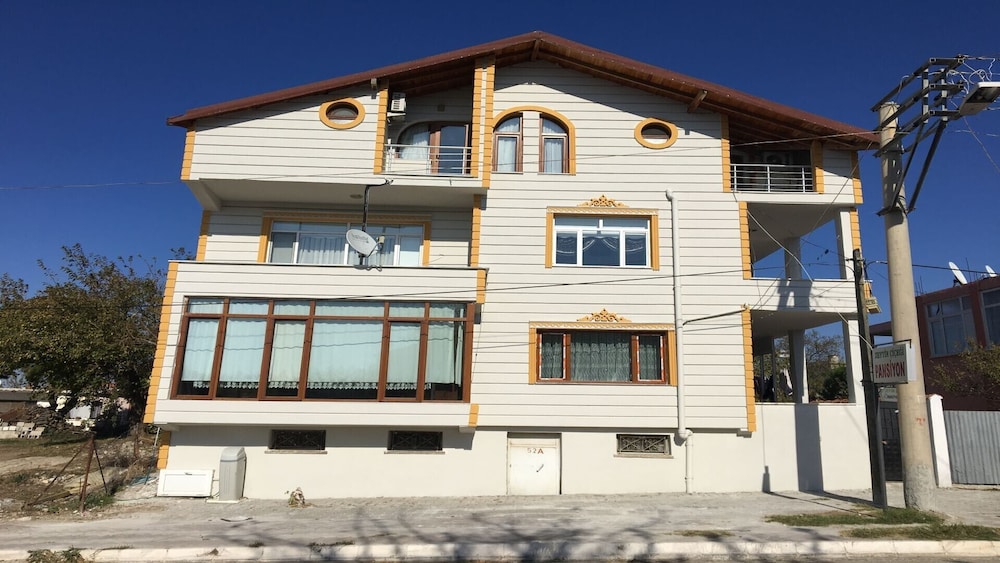 Zeytin Cicegi Pansiyon in Ezine, Turkey