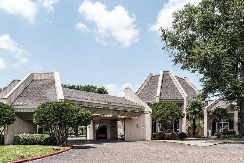 Rodeway Inn & Suites At the Casino