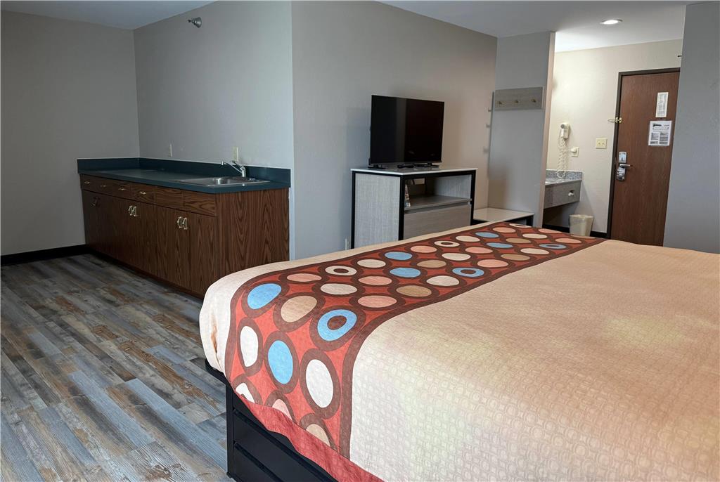 Super 8 by Wyndham Frankfort IN - photo 10