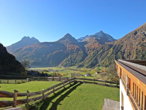 Apartment s' HimmelReich 1 by Interhome — 4-Star Luxury Hotel in Laengenfeld, Austria