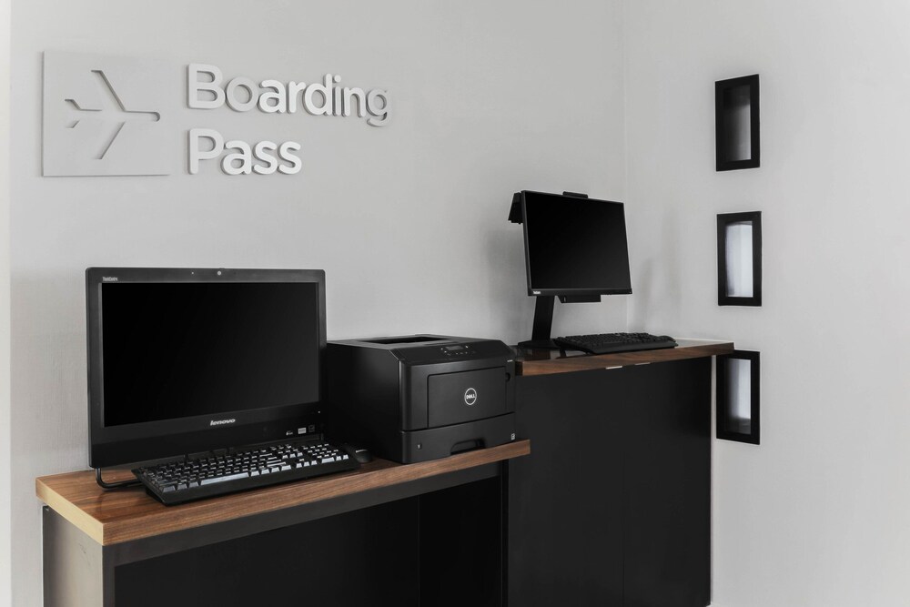 Courtyard by Marriott Austin Airport - photo 31