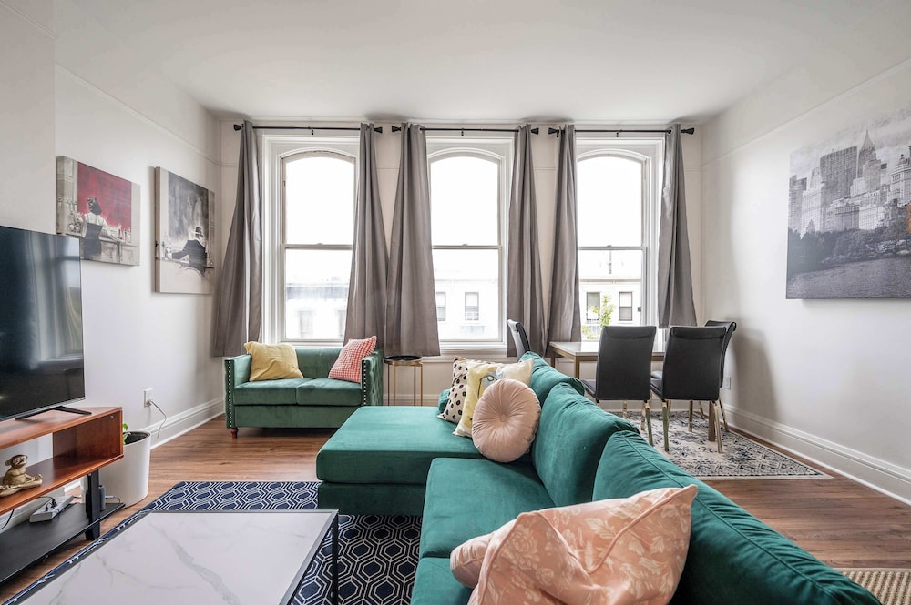 The Heart of Madison 3 — 4-Star Luxury Hotel in Covington, United States