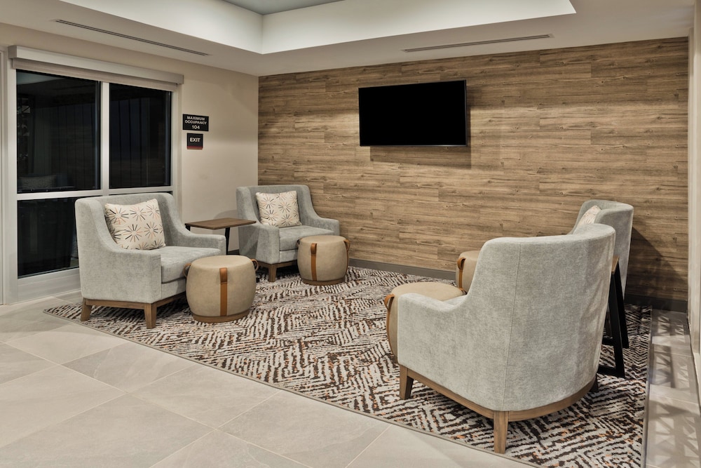 Candlewood Suites Dothan by IHG - photo 40