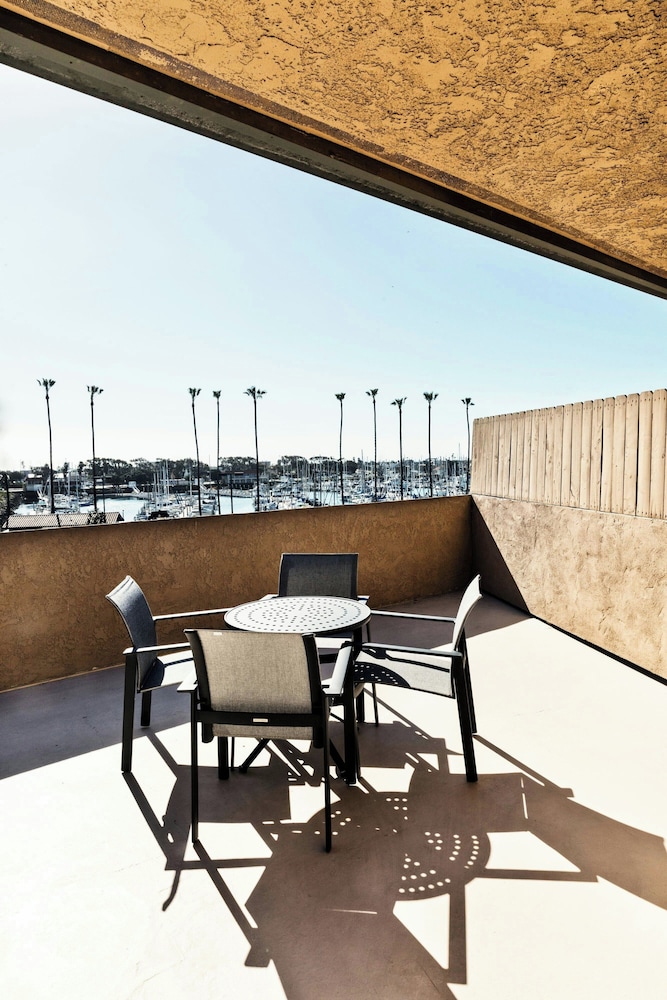 Four Points by Sheraton Ventura Harbor Resort - photo 10