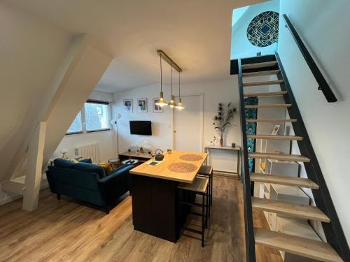 Studio Art Deco Hyper Centre Lorient in Lorient, France