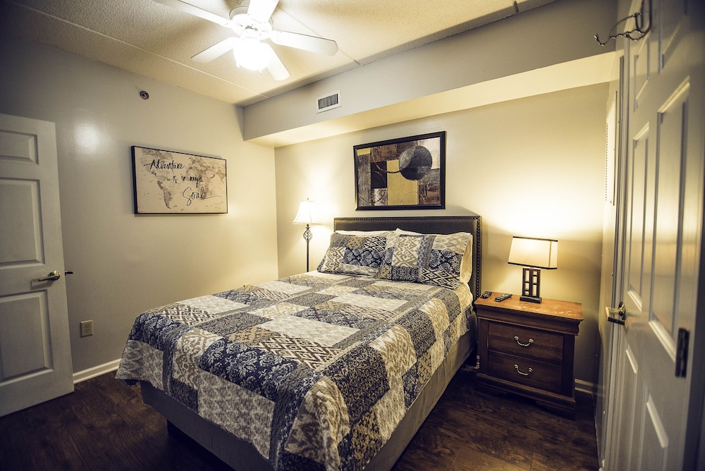 Water Street Retreats - photo 4