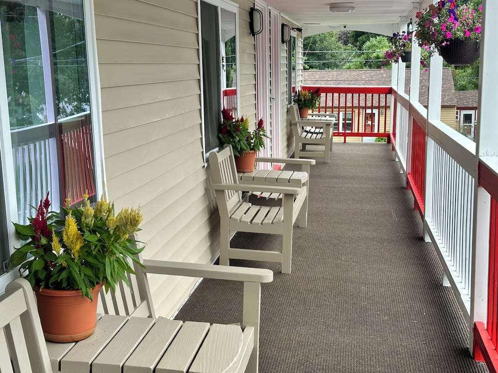 Cozy Corner Motel - photo 15