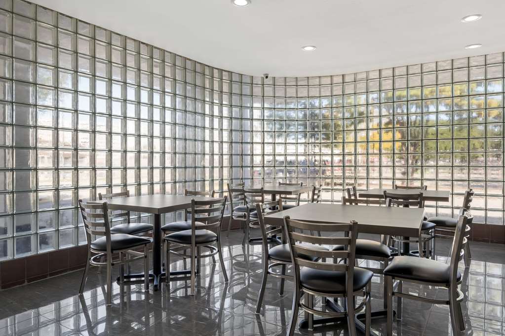 SureStay by Best Western Spring North Houston - photo 7