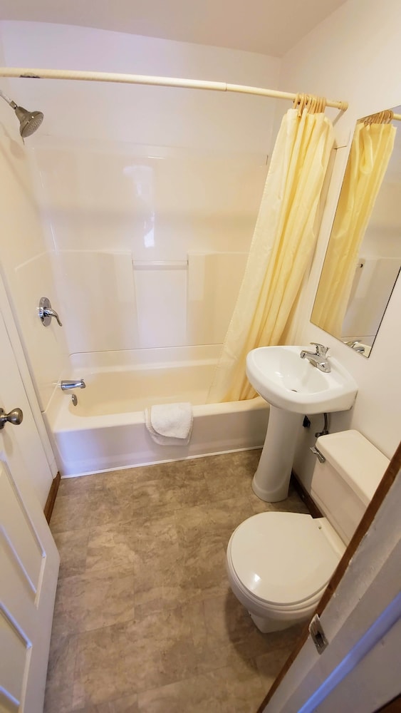 Teton Court Motel - photo 33