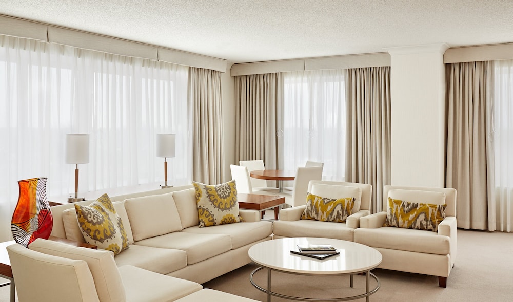 InterContinental Suites Hotel Cleveland by IHG - photo 10