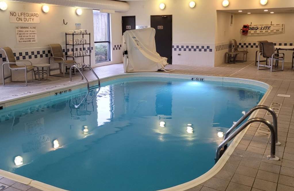 Best Western Plus Mishawaka Inn - photo 4