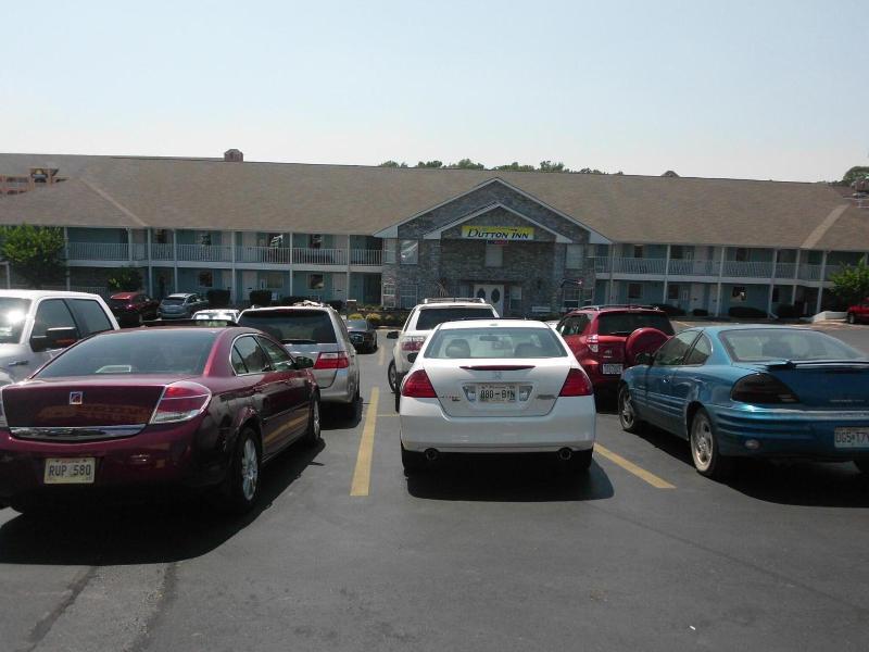 Dutton Inn - photo 22