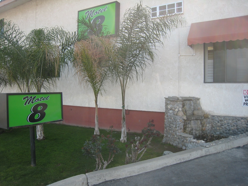Motel 8 - photo 21