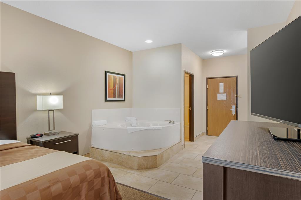 Best Western Teal Lake Inn - photo 11