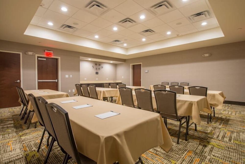 Hampton Inn Waynesboro - photo 31