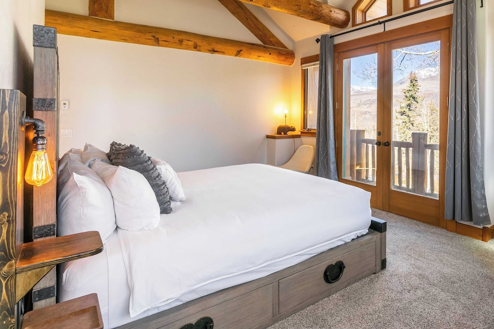 Adams Ranch Retreat by Avantstay Free Shuttle 2 Mountain Village & Telluride Ski Resort - photo 16