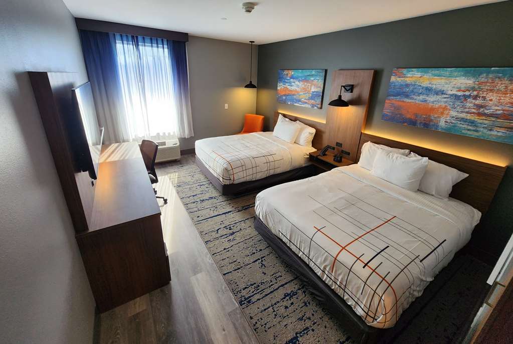 La Quinta Inn & Suites by Wyndham Del Rio - photo 33