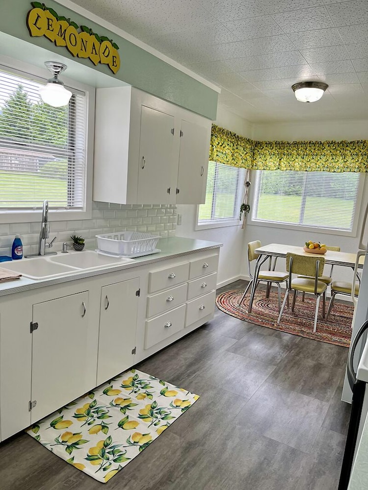 Cascade Motel - photo 27