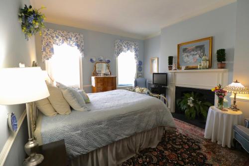 The Richard Johnston Inn & 1890 Caroline House - photo 11