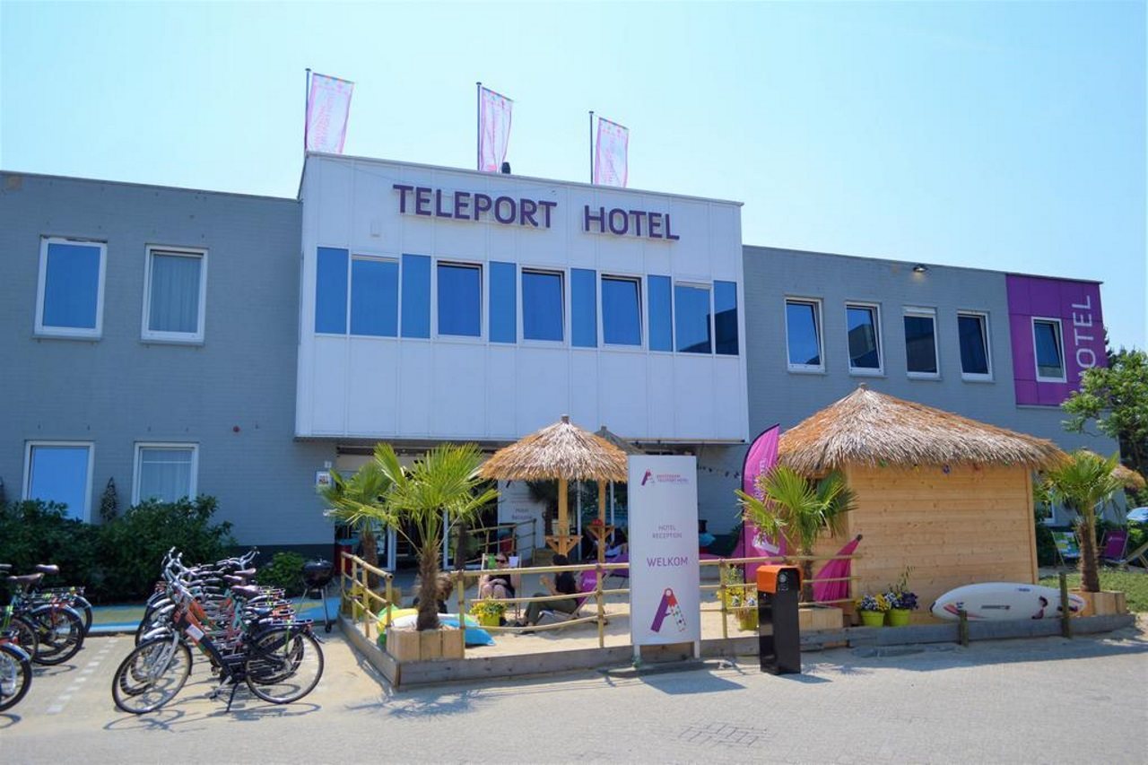 Amsterdam Teleport Hotel