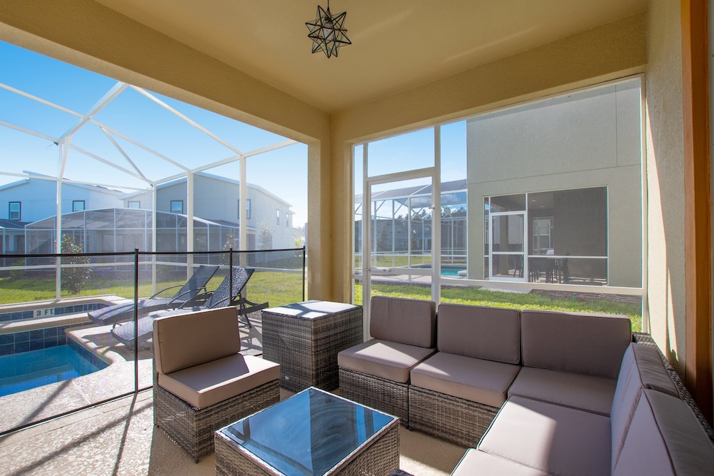 Champions Gate Resort 6 Bdrm Home - photo 58