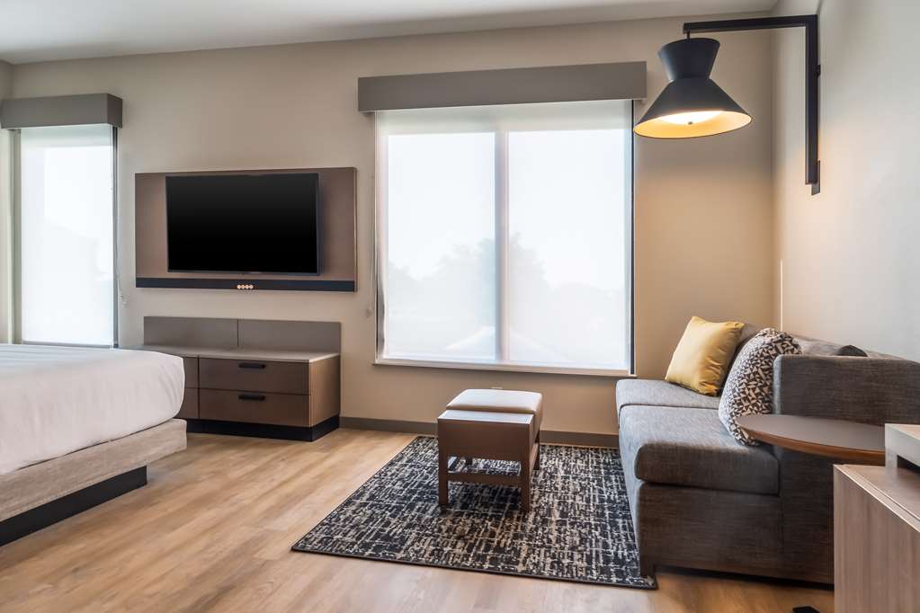 Hyatt Place Gainesville Downtown - photo 60