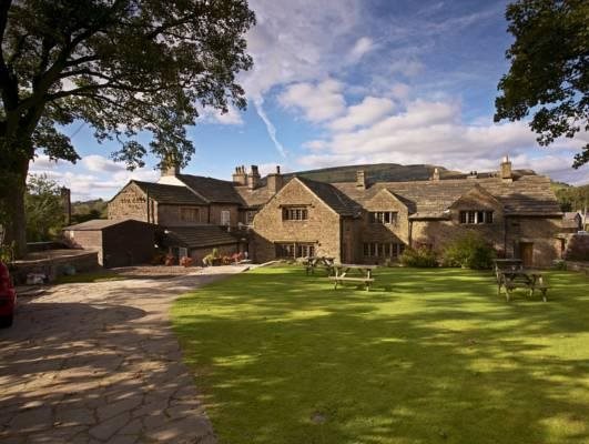 The Old Hall Inn — hotel in Chinley