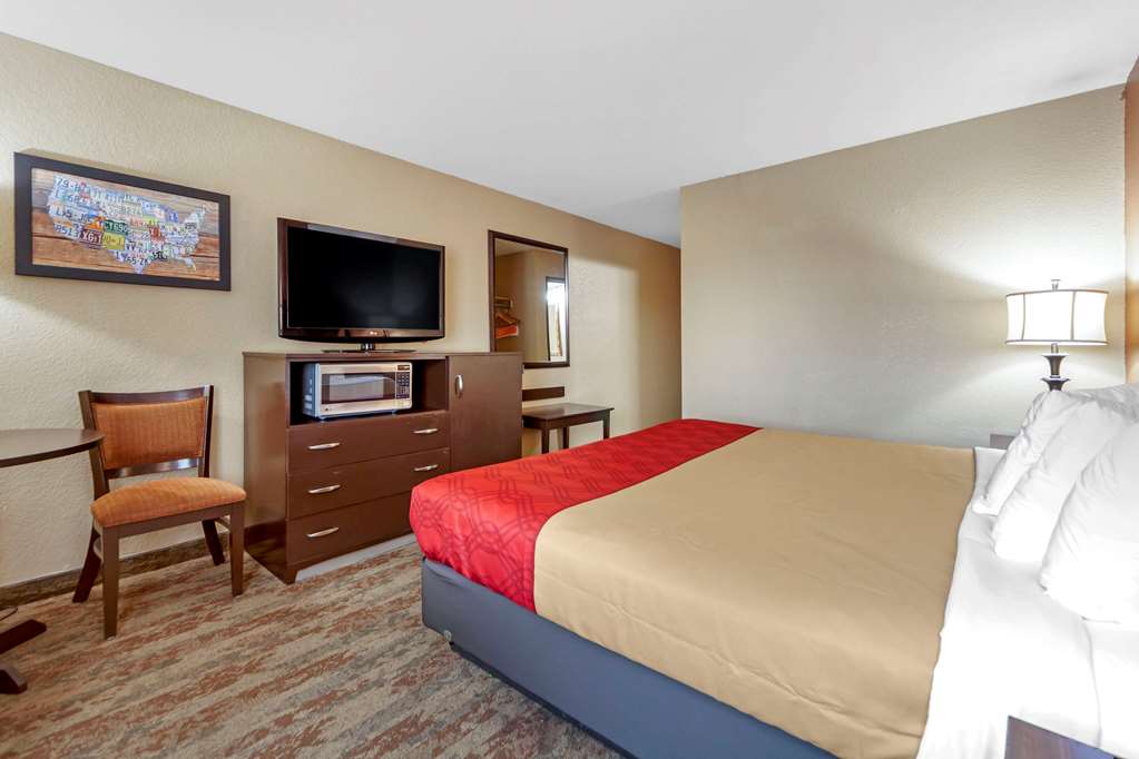 Econo Lodge Black Hills - photo 9